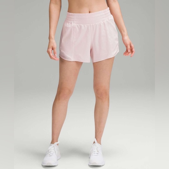 C - Lululemon Hotty Hot High-Rise Lined Short 4"
Flush Pink - Picture 4 of 7